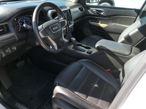 Used 2018 GMC Acadia Denali w/ Technology Package AWD/4WD image 12