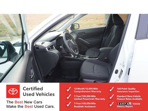 Certified 2024 Toyota Corolla Cross LE image 11