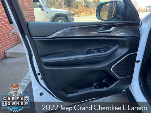 Used 2022 Jeep Grand Cherokee L Laredo w/ Luxury Tech Group I image 17