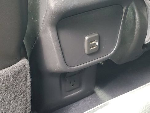 Used 2021 GMC Terrain SLT w/ LPO, Floor Liner Package FWD image 32