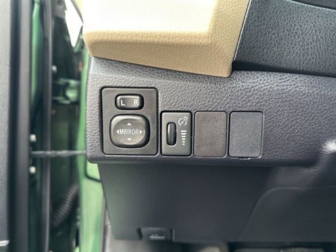 Used 2014 Toyota Corolla LE image 15