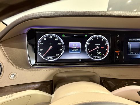 Used 2016 Mercedes-Benz S 550 4MATIC Sedan image 33