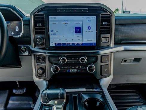 Used 2023 Ford F150 Limited image 25