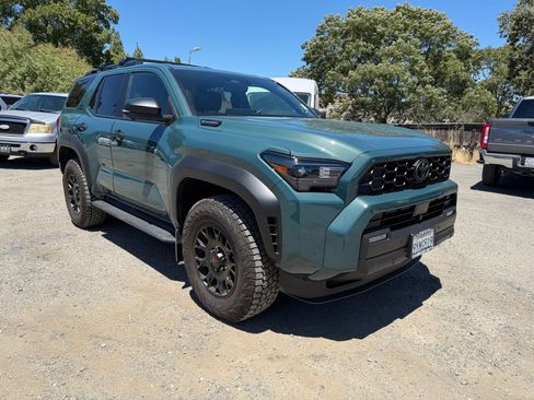 Used 2026 Toyota 4Runner TRD Off-Road Premium AWD/4WD image 7