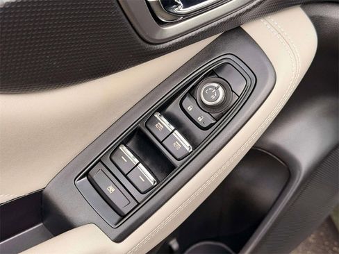 Used 2019 Subaru Forester Limited image 16