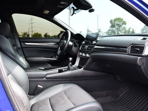 Used 2018 Honda Accord Sport image 33