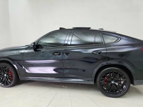 Used 2025 BMW X6 xDrive40i w/ Executive Package image 4