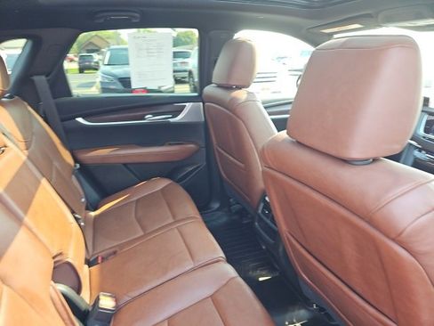 Used 2025 Cadillac XT5 Sportv image 17