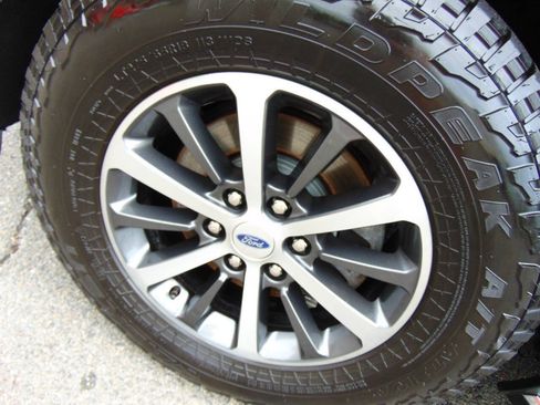 Used 2019 Ford Expedition Max XLT w/ Equipment Group 202A AWD/4WD image 63