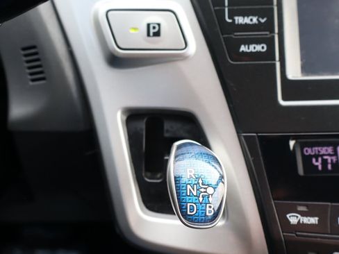 Used 2012 Toyota Prius V Three image 36