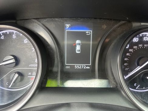 Used 2023 Toyota Camry SE image 9