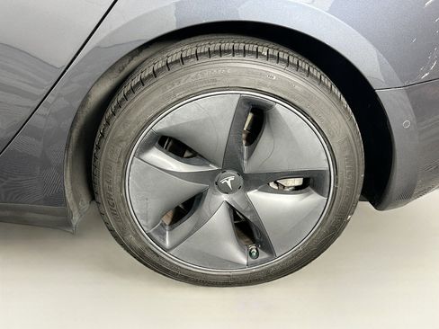 Used 2020 Tesla Model 3 Long Range image 11