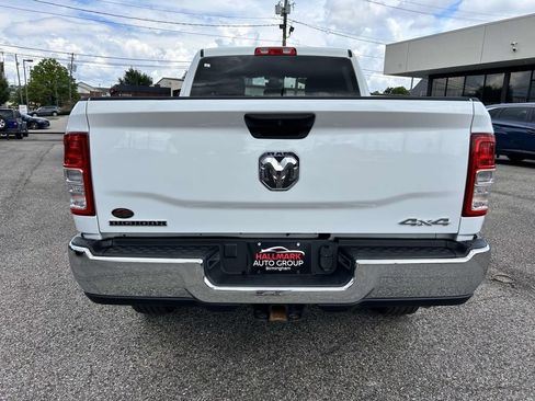 Used 2024 RAM 2500 Big Horn AWD/4WD image 3