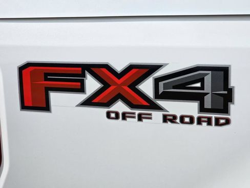 Used 2020 Ford F250 Lariat w/ Lariat Ultimate Package AWD/4WD image 52