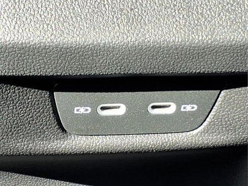New 2026 Volkswagen Tiguan SE AWD/4WD image 12