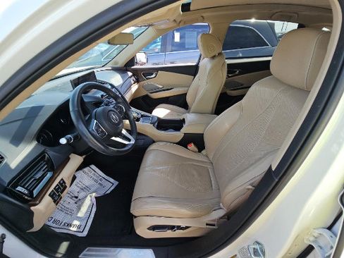 Used 2023 Acura RDX AWD w/ Advance Package image 3