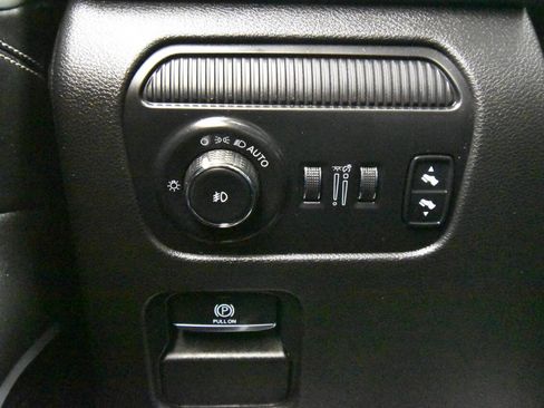 Used 2022 Jeep Wagoneer Series II image 29