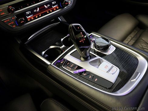 Certified 2022 BMW 750i xDrive w/ Executive Package AWD/4WD image 25