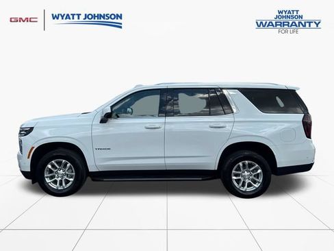 Used 2025 Chevrolet Tahoe LT RWD image 2