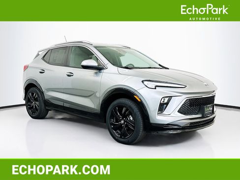 Used 2024 Buick Encore GX Sport Touring image 1