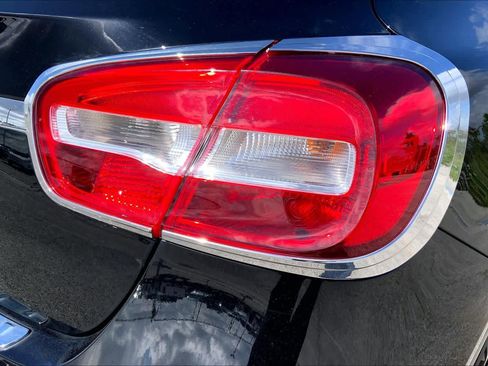 Used 2017 Mercedes-Benz GLA 250 image 30
