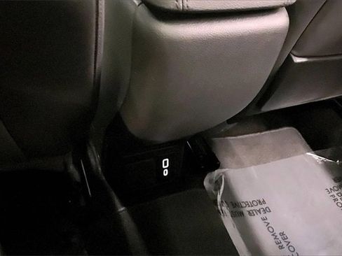 Used 2023 Buick Encore GX Essence w/ Experience Buick Package image 29