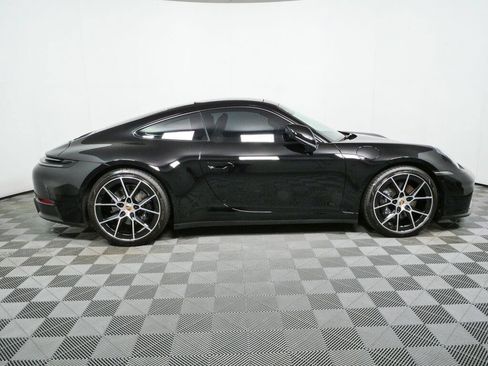 Used 2025 Porsche 911 Carrera RWD image 24