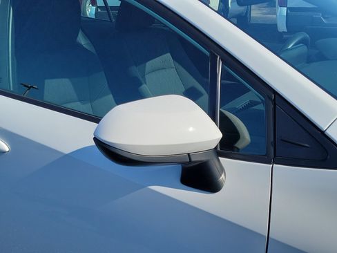 Certified 2024 Toyota Corolla LE image 9