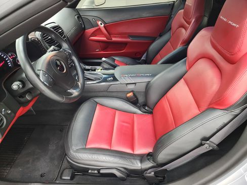 Used 2012 Chevrolet Corvette Grand Sport w/ 2LT Preferred Equipment Group image 8