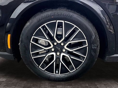 Used 2025 Ford Mustang Mach-E Premium image 34