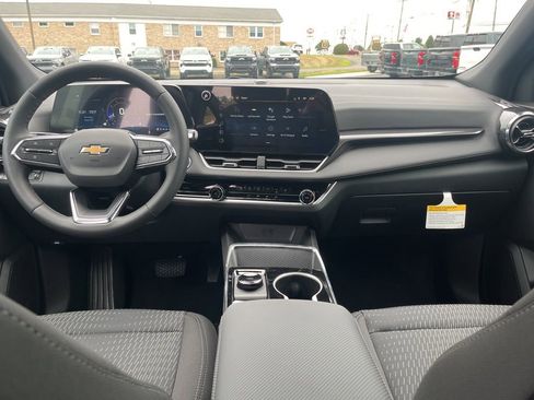 New 2026 Chevrolet Equinox LT FWD image 25