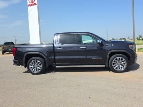 Used 2022 GMC Sierra 1500 Denali w/ Denali Reserve Package AWD/4WD image 5
