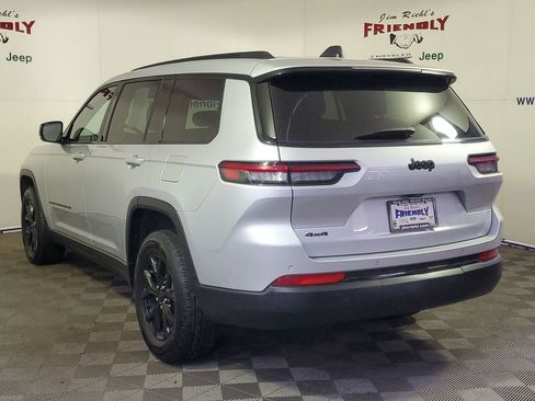 Used 2024 Jeep Grand Cherokee L Altitude image 4