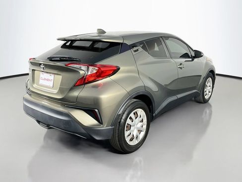 Used 2021 Toyota C-HR LE FWD image 7