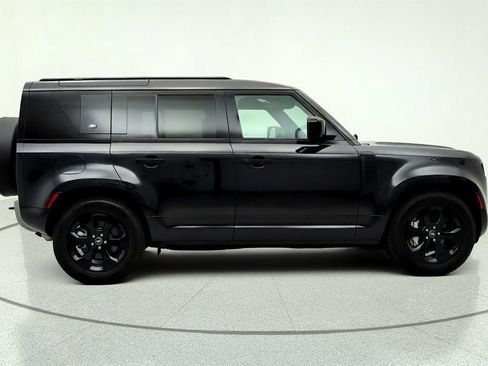 Used 2023 Land Rover Defender 110 X-Dynamic SE AWD/4WD image 4