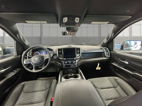 Used 2026 RAM 1500 Express AWD/4WD image 26