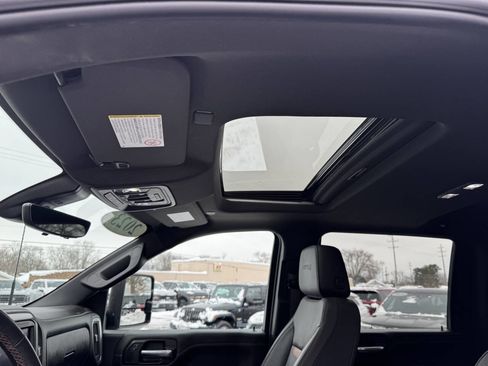 Used 2023 GMC Sierra 2500 AT4 w/ AT4 Premium Plus Package image 3