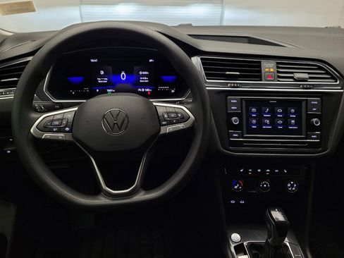 Used 2022 Volkswagen Tiguan S FWD image 22
