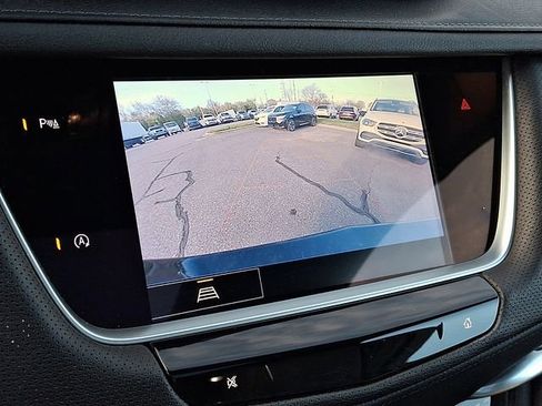 Certified 2022 Cadillac XT5 Premium Luxury w/ LPO, Radiant Package image 16