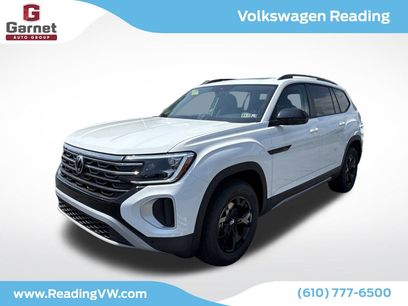 New 2025 Volkswagen Atlas Peak Edition SE
