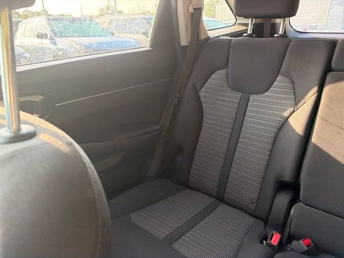 Certified 2023 Kia Sorento LX FWD image 19