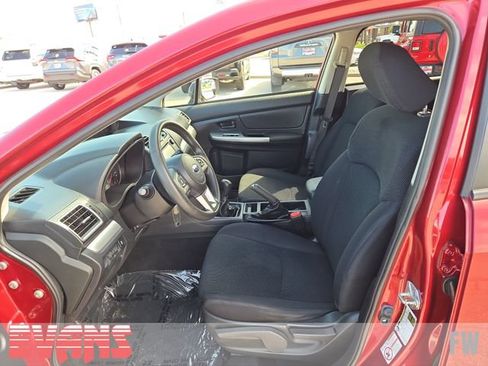 Used 2016 Subaru Crosstrek 2.0i AWD/4WD image 15