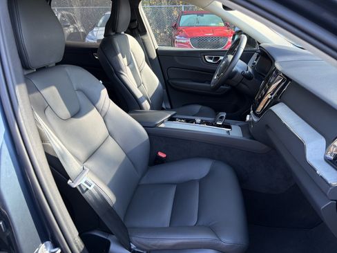 Certified 2025 Volvo XC60 B5 Plus image 35