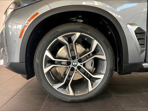 New 2026 BMW X5 sDrive40i w/ Premium Package RWD image 12