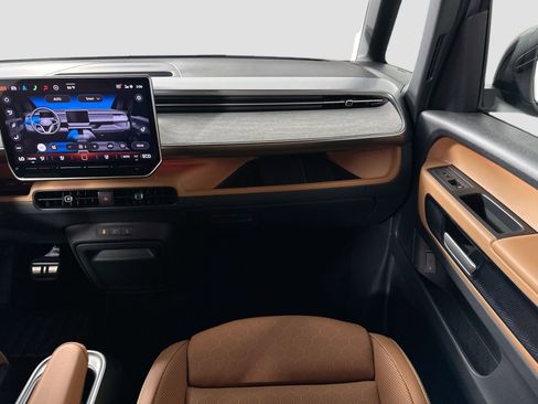 New 2025 Volkswagen ID. Buzz Pro S image 27