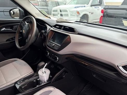 Used 2021 Chevrolet TrailBlazer LT image 8