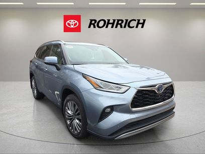 Used 2021 Toyota Highlander Platinum