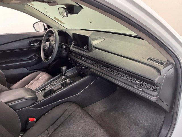 Used 2023 Honda Accord EX image 11