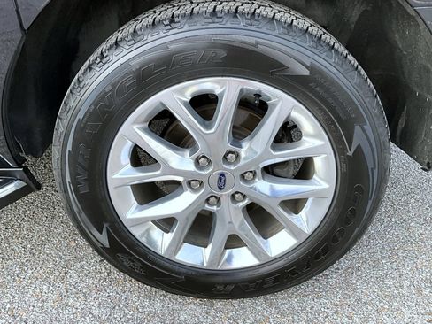 Used 2021 Ford Expedition Max XLT AWD/4WD image 26