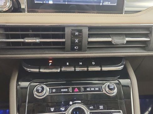 Used 2021 Lincoln Corsair FWD w/ Equipment Group 101A image 27